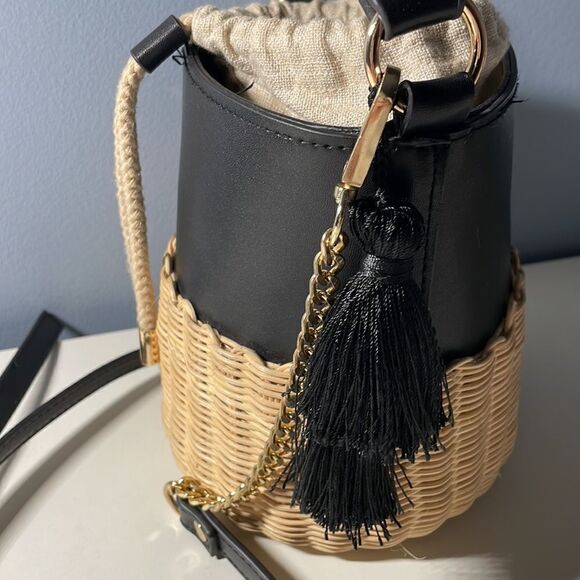 Aldo Aceille Straw Faux Leather Bucket Purse Black - Picture 4 of 9